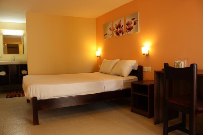 Le Cactus Guesthouse Terre Rouge  Exterior foto